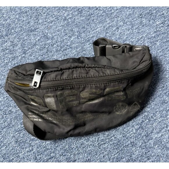 Diesel Men 00S Vintage Shoulder Bag Y2K Tech Series Stylish fanny pack belt bag - Picture 1 of 12